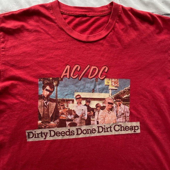 ⚡️ ‘04 AC/DC Dirty Deeds Done Dirt Cheap re shirt ⚡️ - Picture 4 of 4